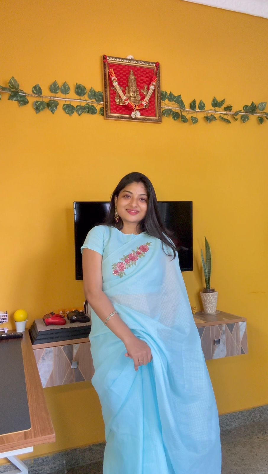 Stella Kota Floral - Image 2